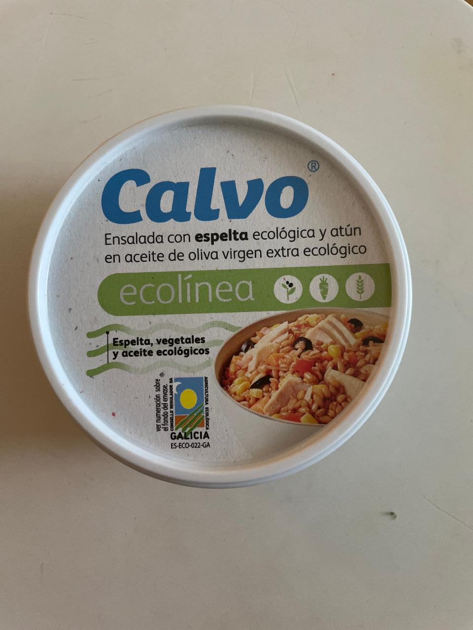 Fotografie - Calvo ecolinea šalát s quinoou a tuniakom bio