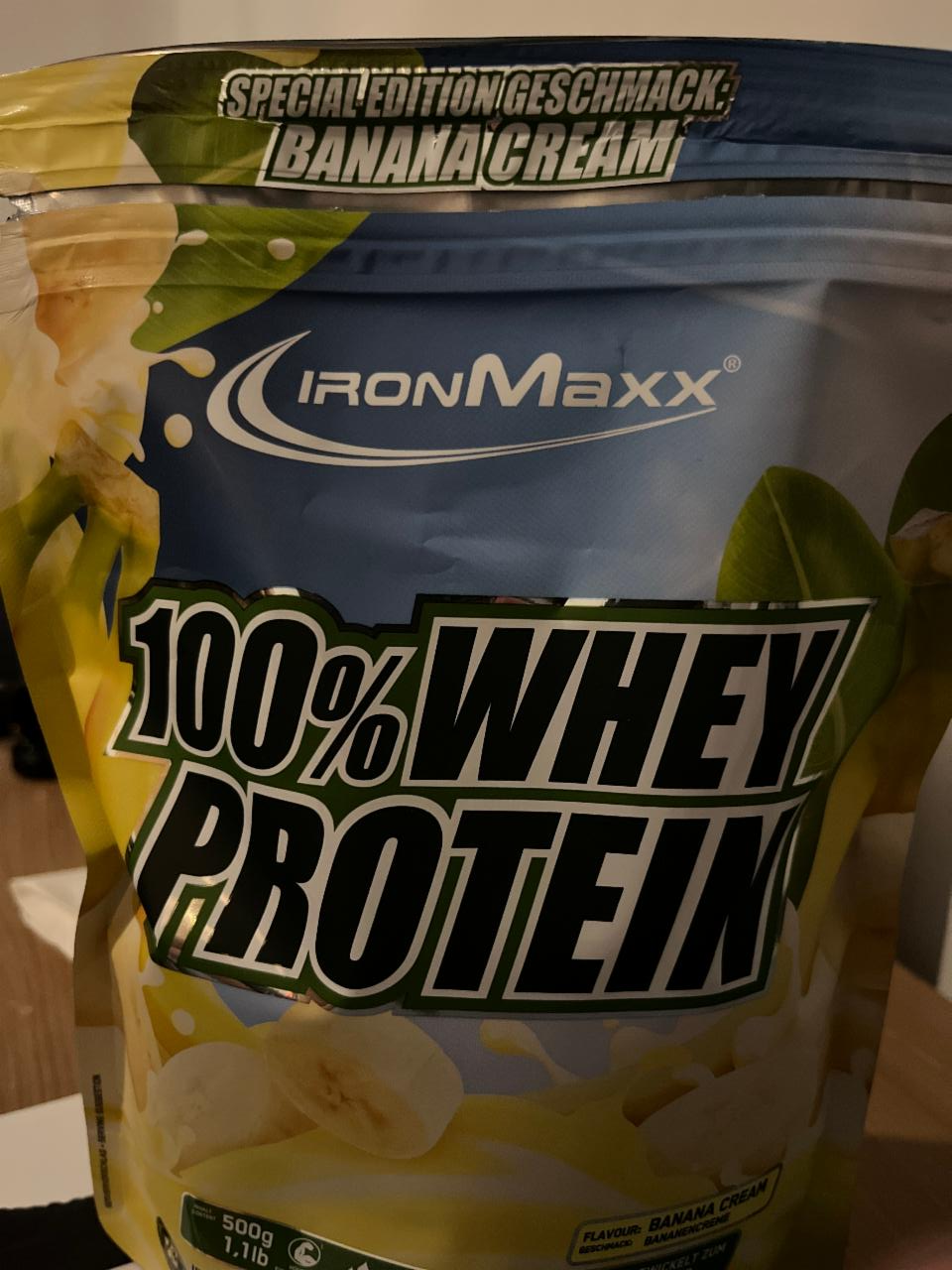 Fotografie - 100% Whey Protein Banana Cream IronMaxx