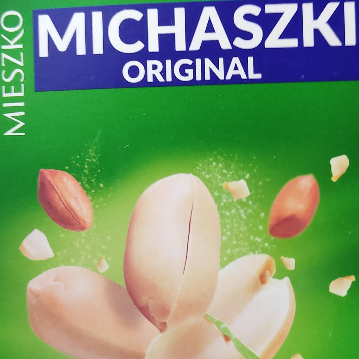 Fotografie - čokoládové bonbóny s oříšky Mieszko