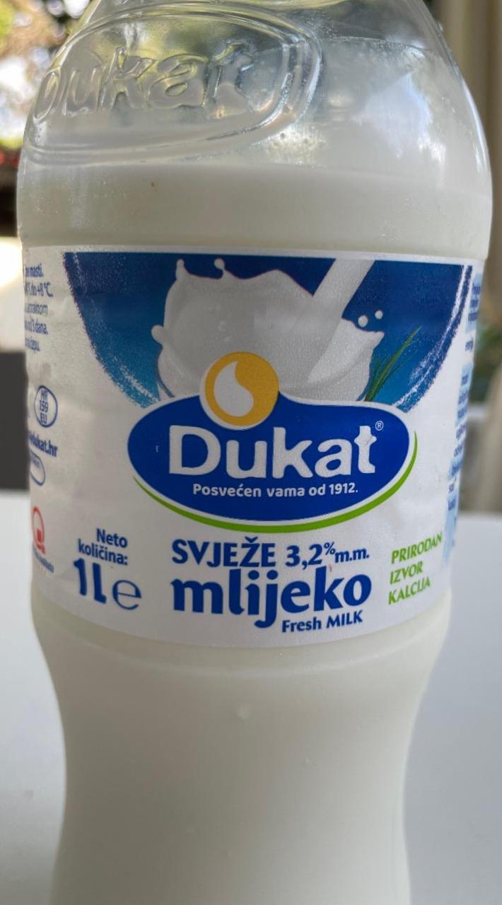 Fotografie - Svježe mlijeko 3,2% Dukat