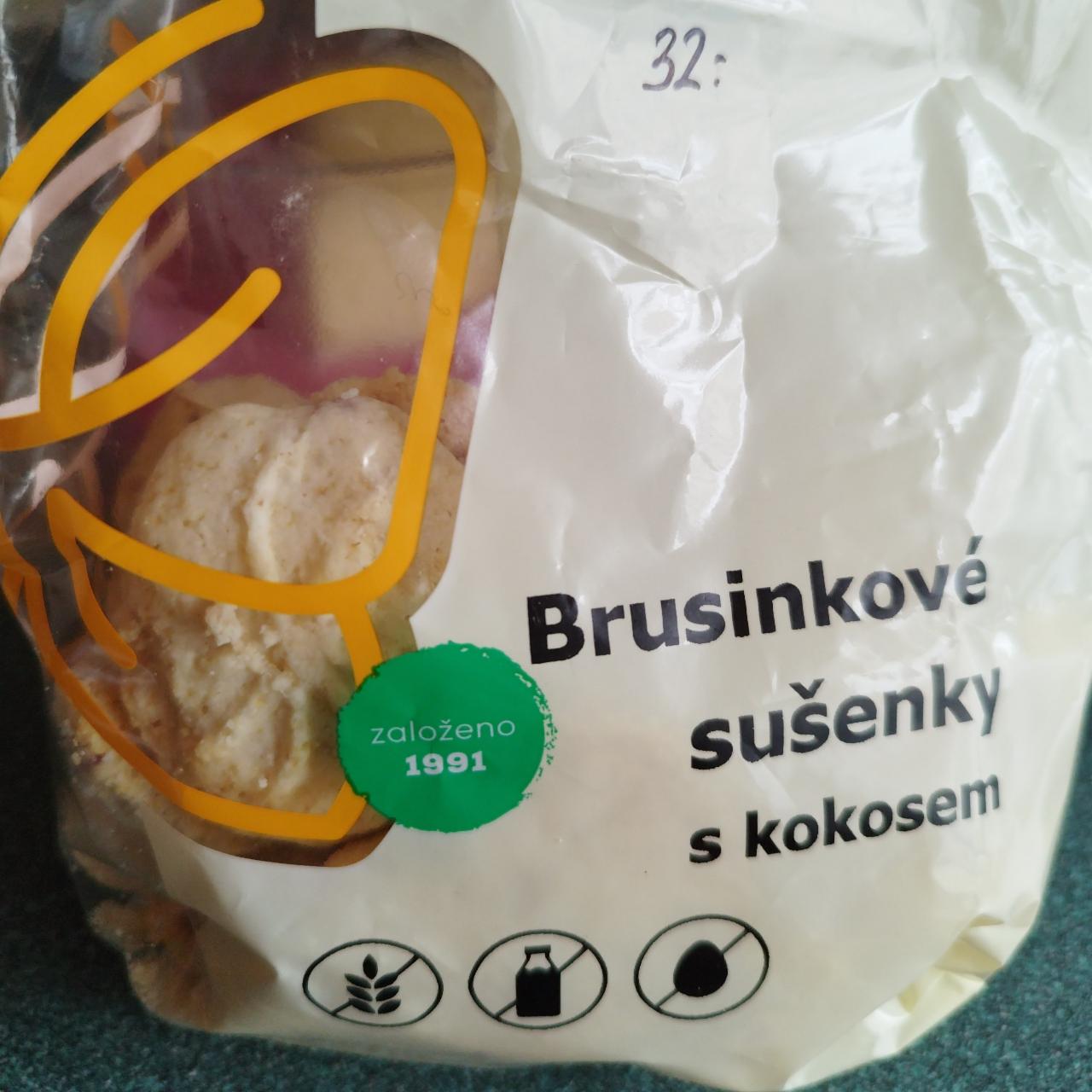 Fotografie - Brusinkové sušenky s kokosem Natural Jihlava
