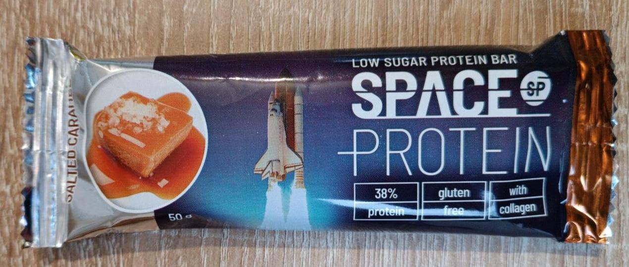 Fotografie - Low Sugar Protein Bar Salted Caramel Space Protein