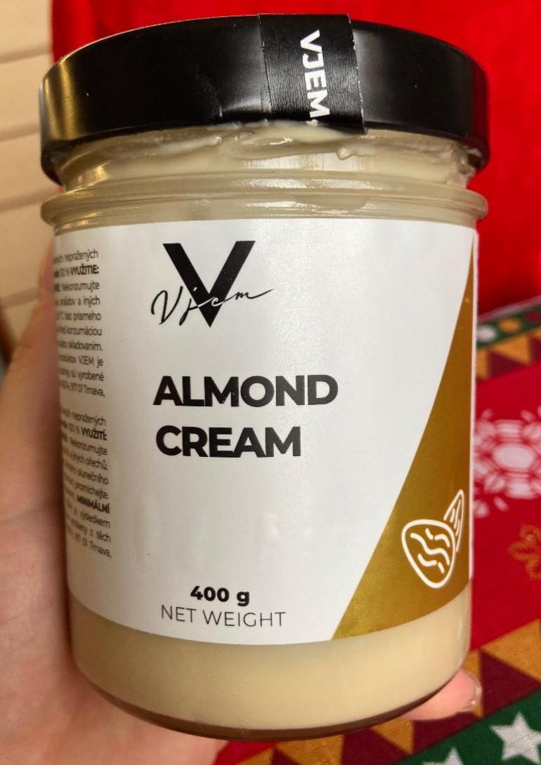 Fotografie - almond cream vjem