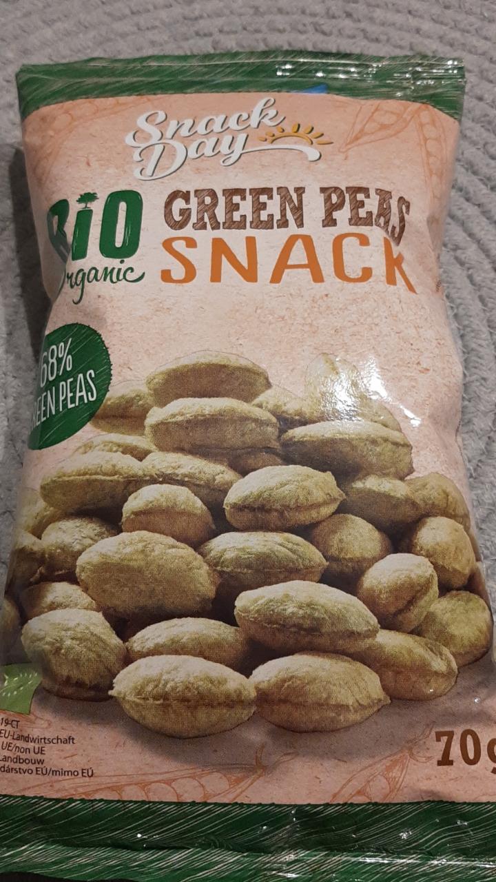 Fotografie - Green peas snack Bio Organic Snack Day