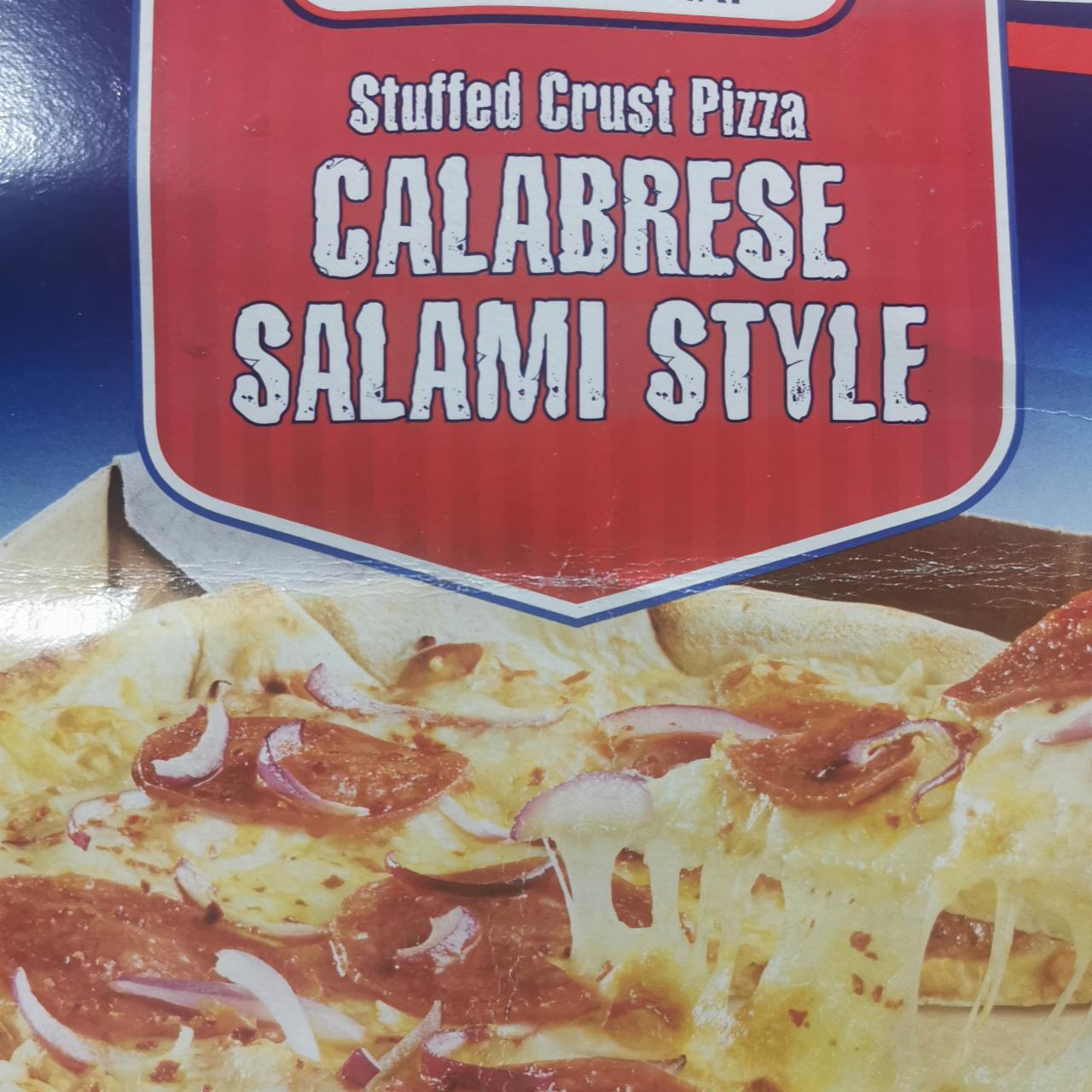 Fotografie - Calabrese salami style Stuffed Crust Pizza McEnnedy