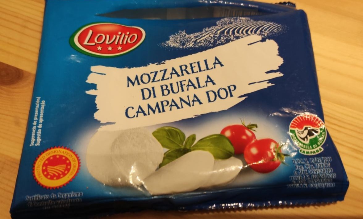 Fotografie - Mozzarella di bufala Campana DOP Lovilio