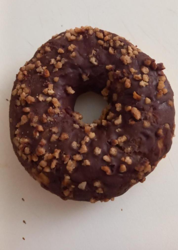 Fotografie - Donut s nugátovou náplňou TESCO