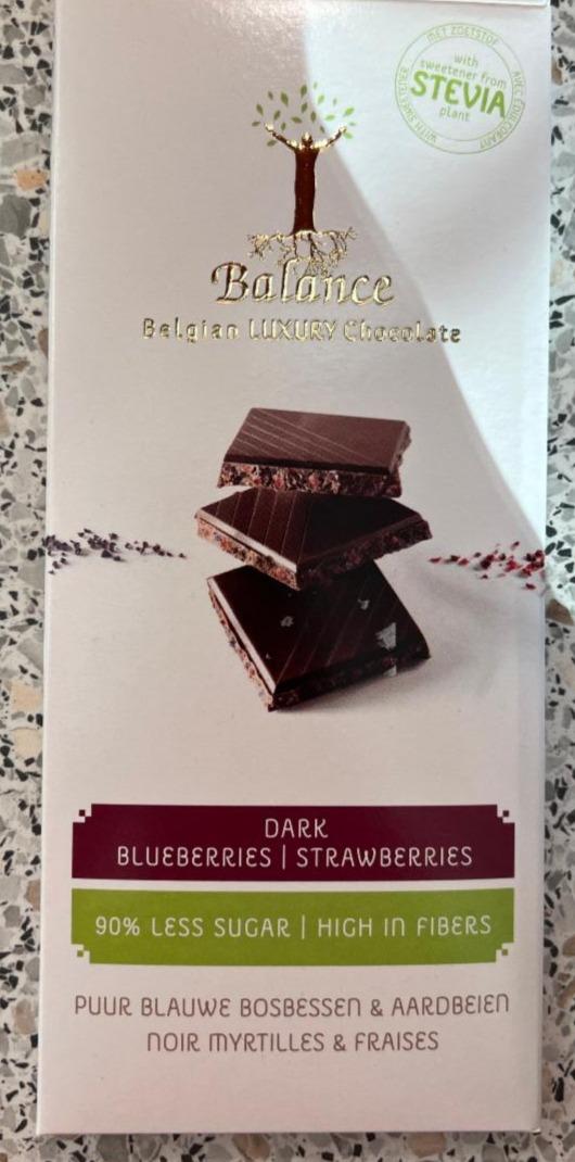 Fotografie - Belgian Luxury Chocolate Dark Blueberries - Strawberries Balance