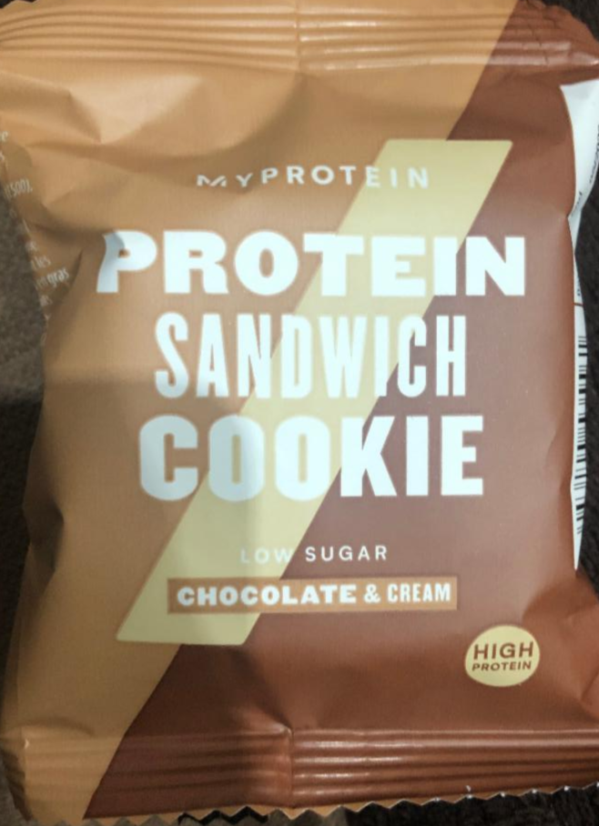 Fotografie - myprotein sandwich cookie chocolate&cream