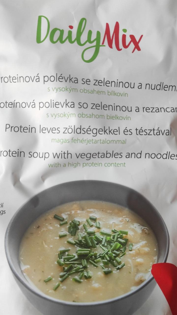 Fotografie - Proteínová polievka so zeleninou a rezancami Daily Mix