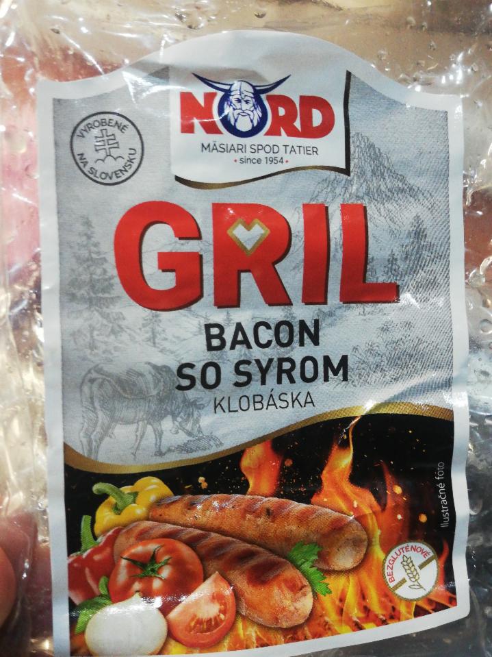 Fotografie - Gril bacon so syrom klobáska Nord
