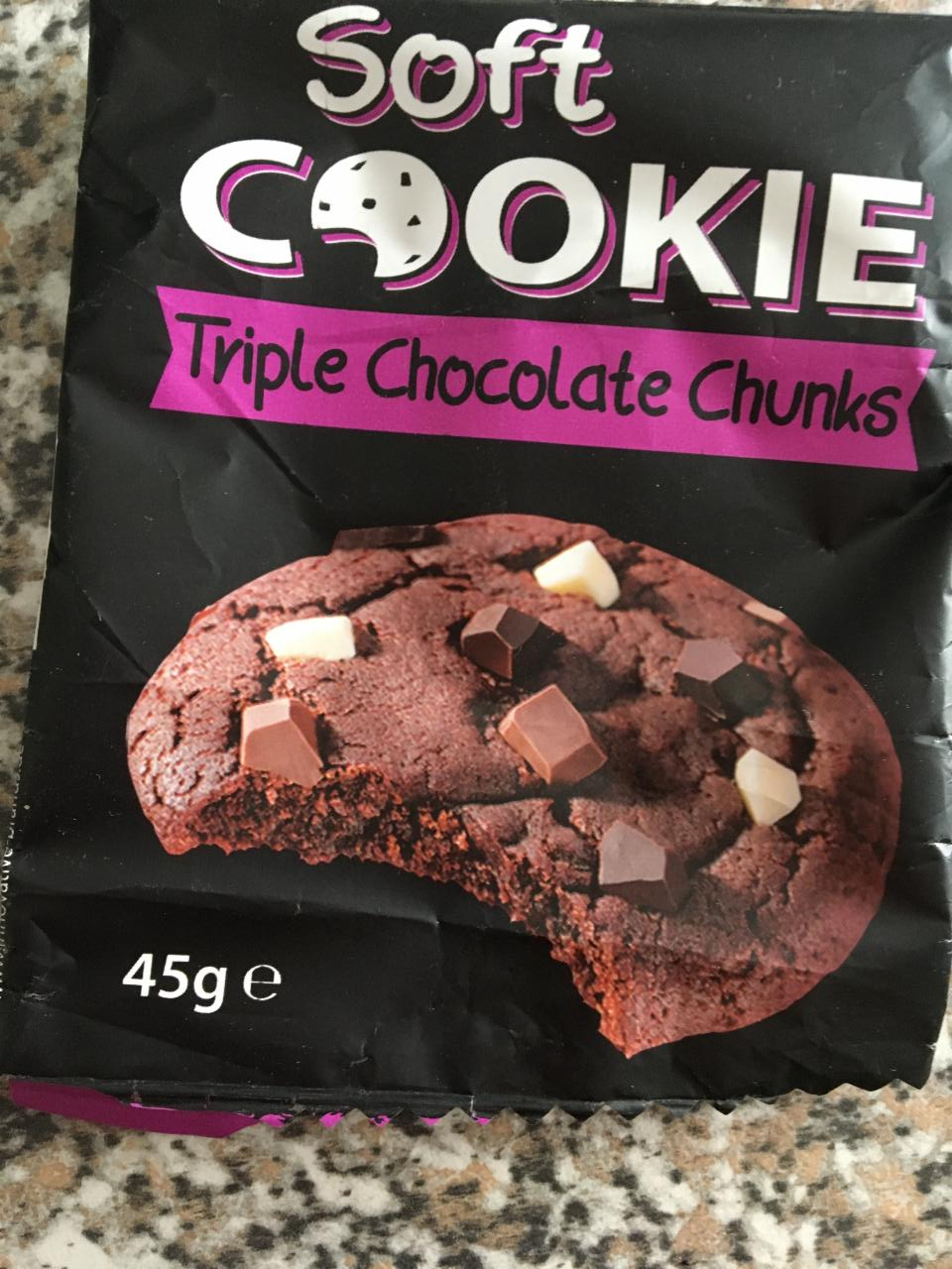 Fotografie - soft cookie triple chocolate chunks