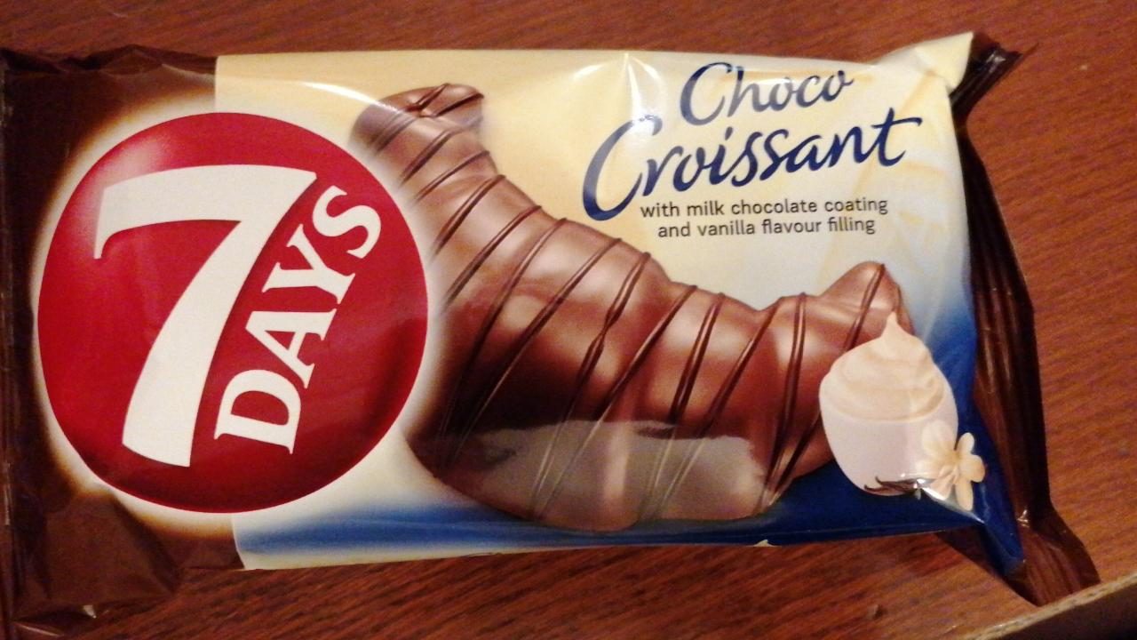 Fotografie - 7 days Choco Croissant s vanilkovou náplňou a čokoládovou polevou 