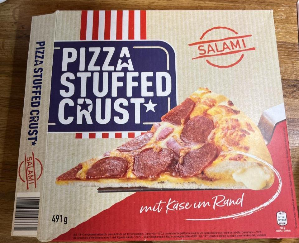 Fotografie - pizza stuffed crust salami aldi Keine Marke Angegeben