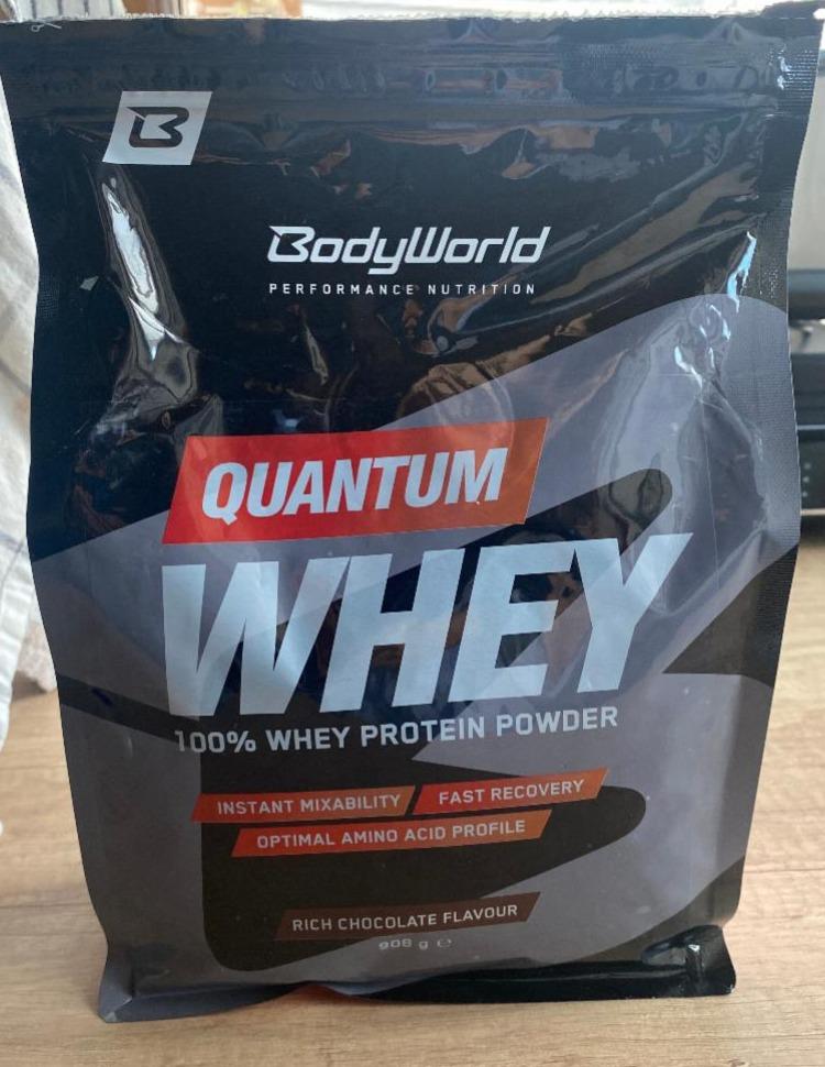 Fotografie - Quantum Whey 100% Whey protein powder Rich Chocolate flavour BodyWorld