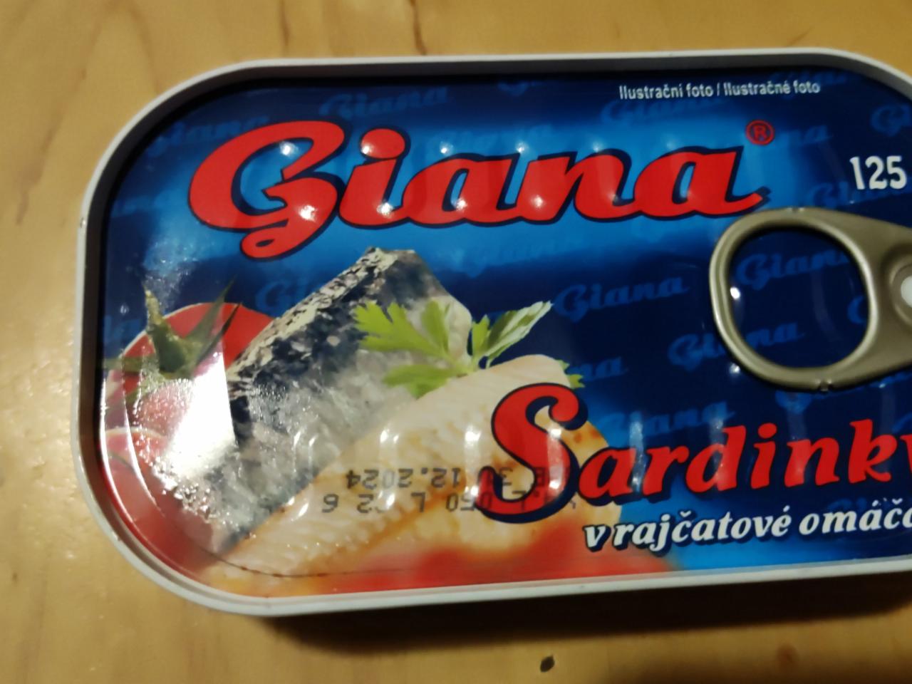 Fotografie - sardinky v paradajkovej omáčke Giana