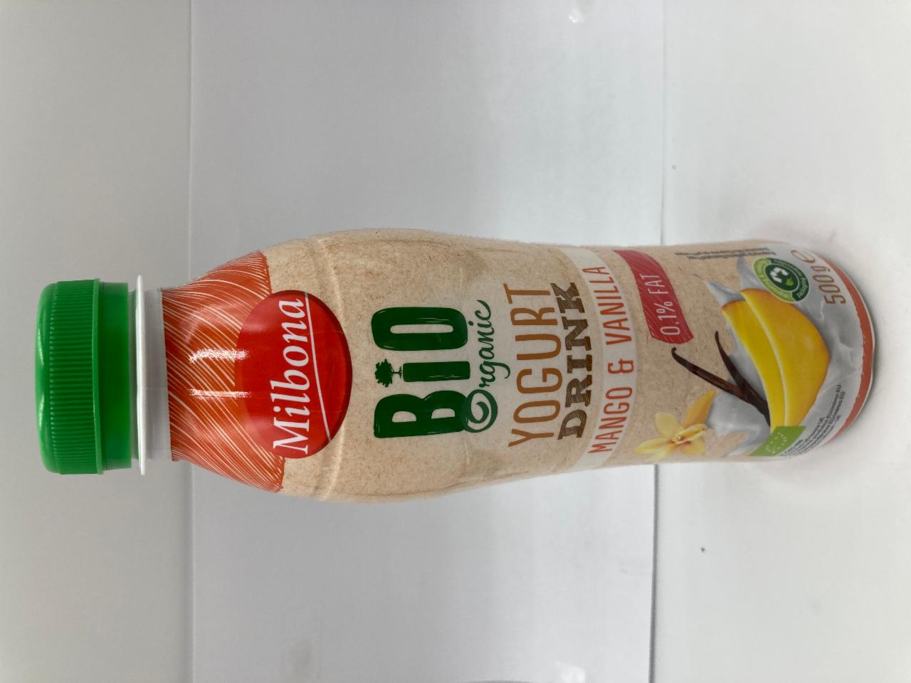 Fotografie - Bio organic yogurt drink mango & vanilla
