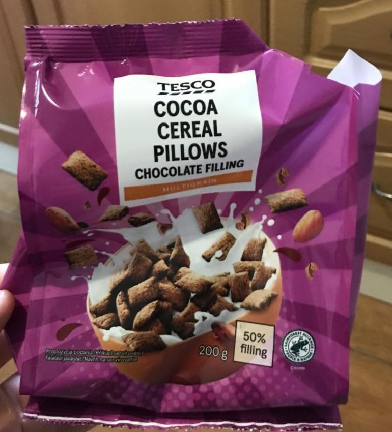 Fotografie - cocoa ceral pillows chocolate filling Tesco