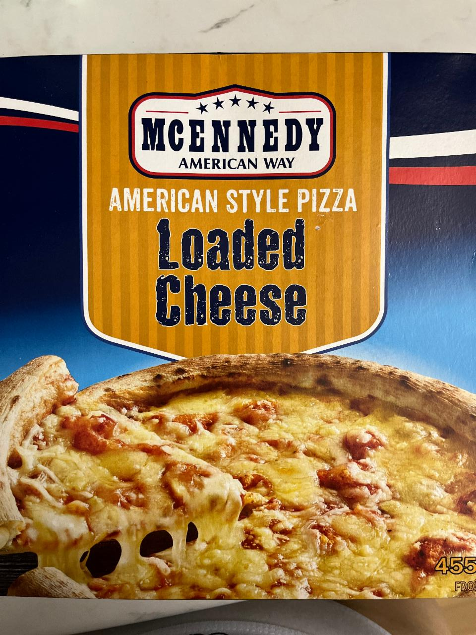 Fotografie - American style pizza Loaded cheese McEnnedy