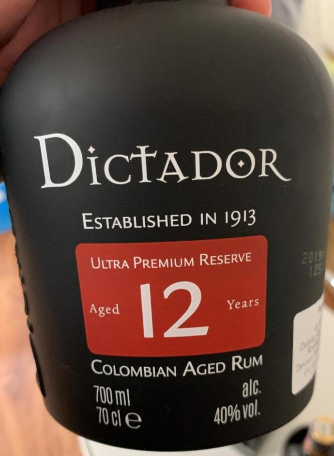 Fotografie - Dictador Established in 1913 12 Y.O. Rum 40% Kolumbie