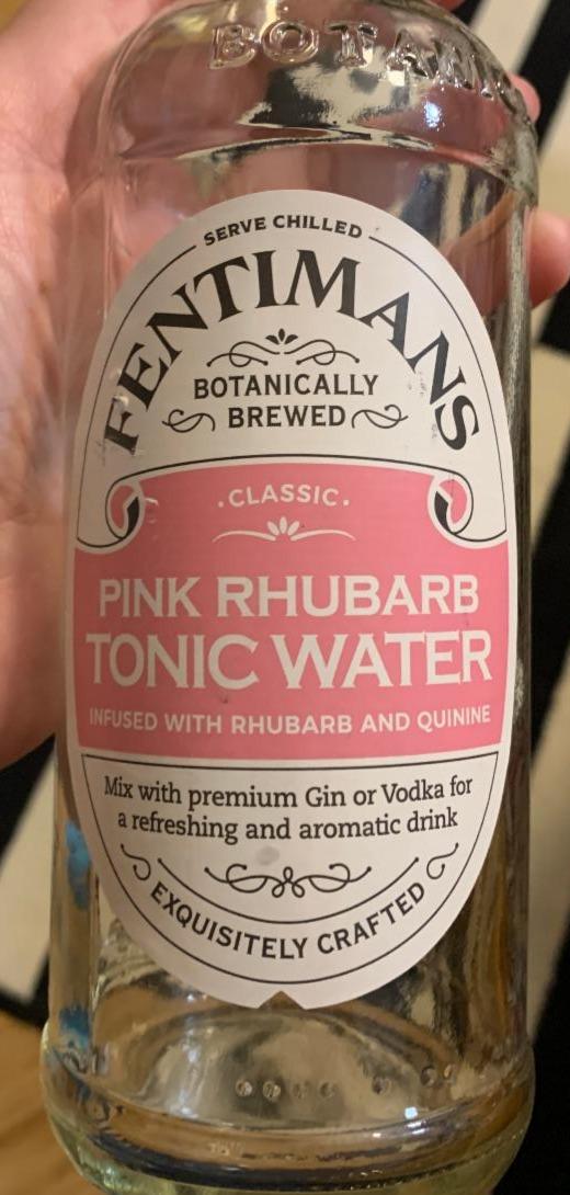 Fotografie - Pink rhubarb Tonic water Fentimans