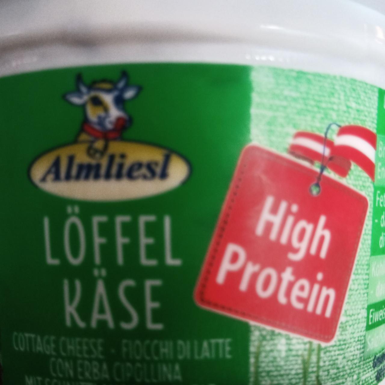 Fotografie - Löffel Käse mit Schnittlauch high protein Almliesl