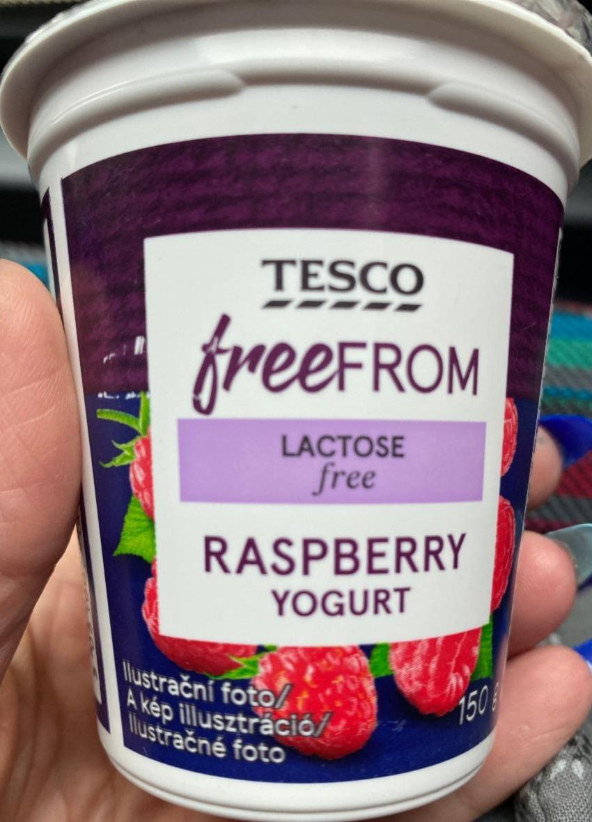 Fotografie - Tesco FreeFrom Raspberry yogurt