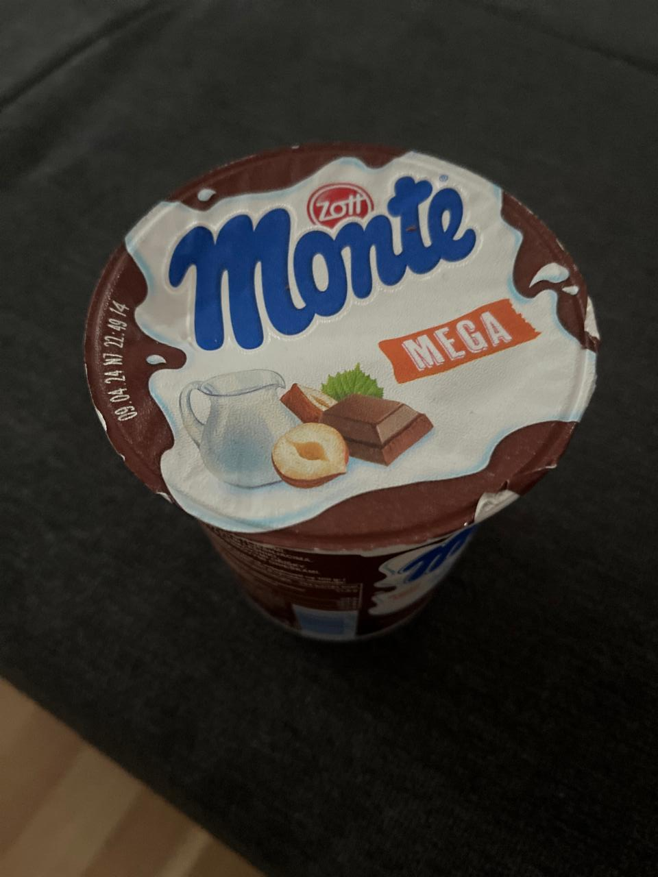 Fotografie - Monte mliečny dezert čokoláda a oriešky