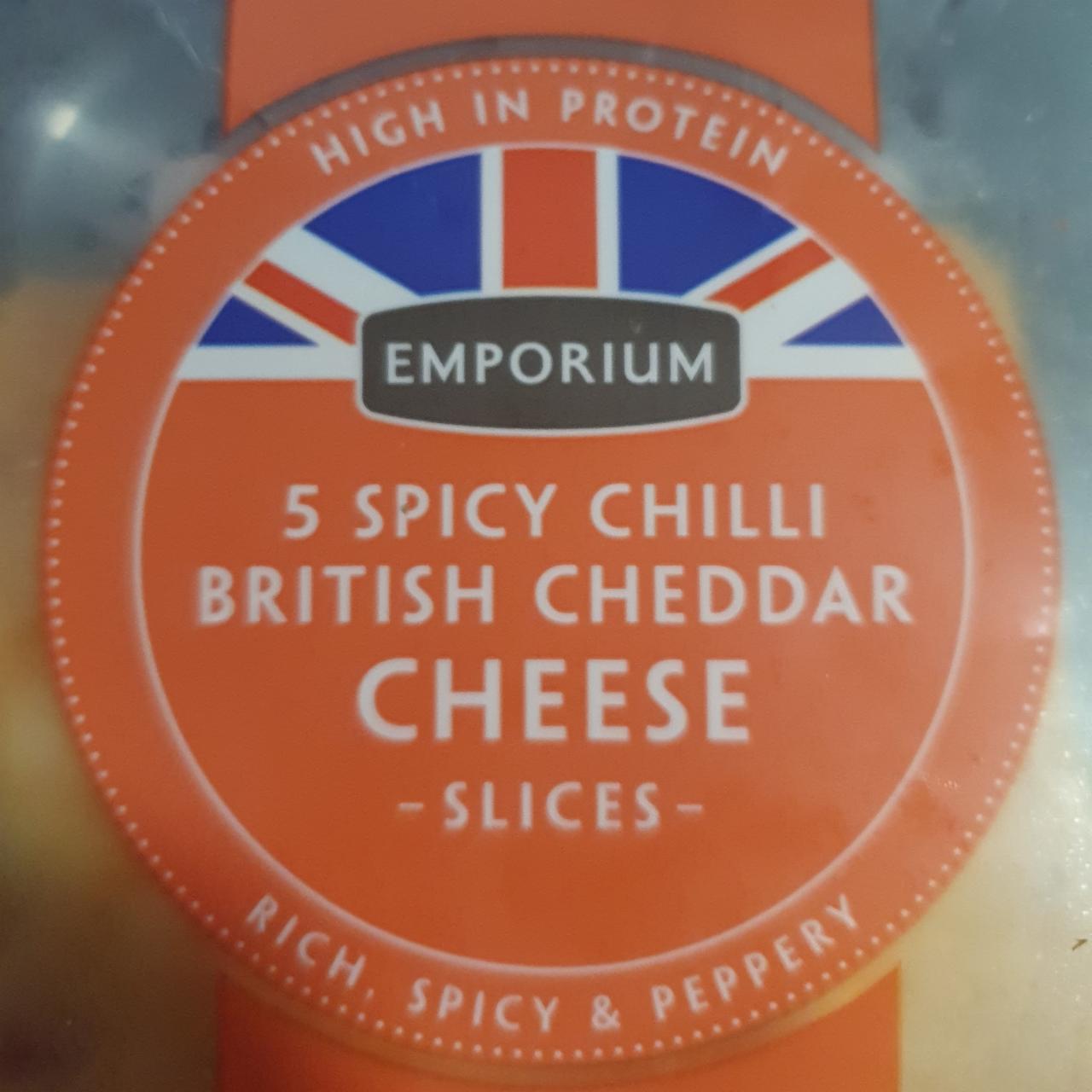 Fotografie - British cheddar cheese spicy chilli Emporium