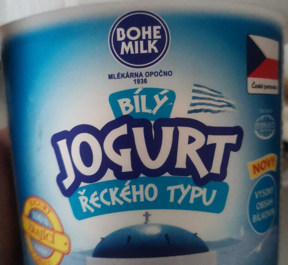 Fotografie - biely jogurt gréckeho typu bohe milk