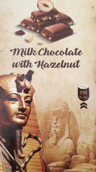 Fotografie - Covertina milk chocolate with hazelnut