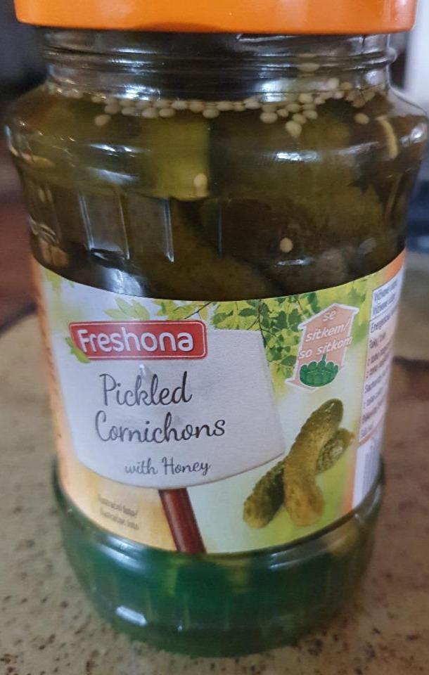 Fotografie - Pickled cornichons with Honey