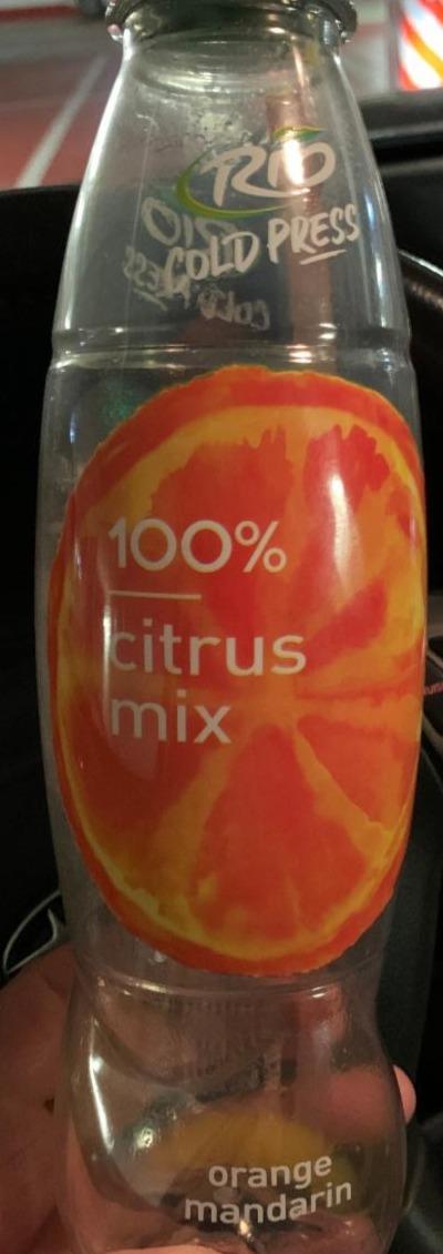 Fotografie - Cold Press 100% citrus mix orange mandarin Rio