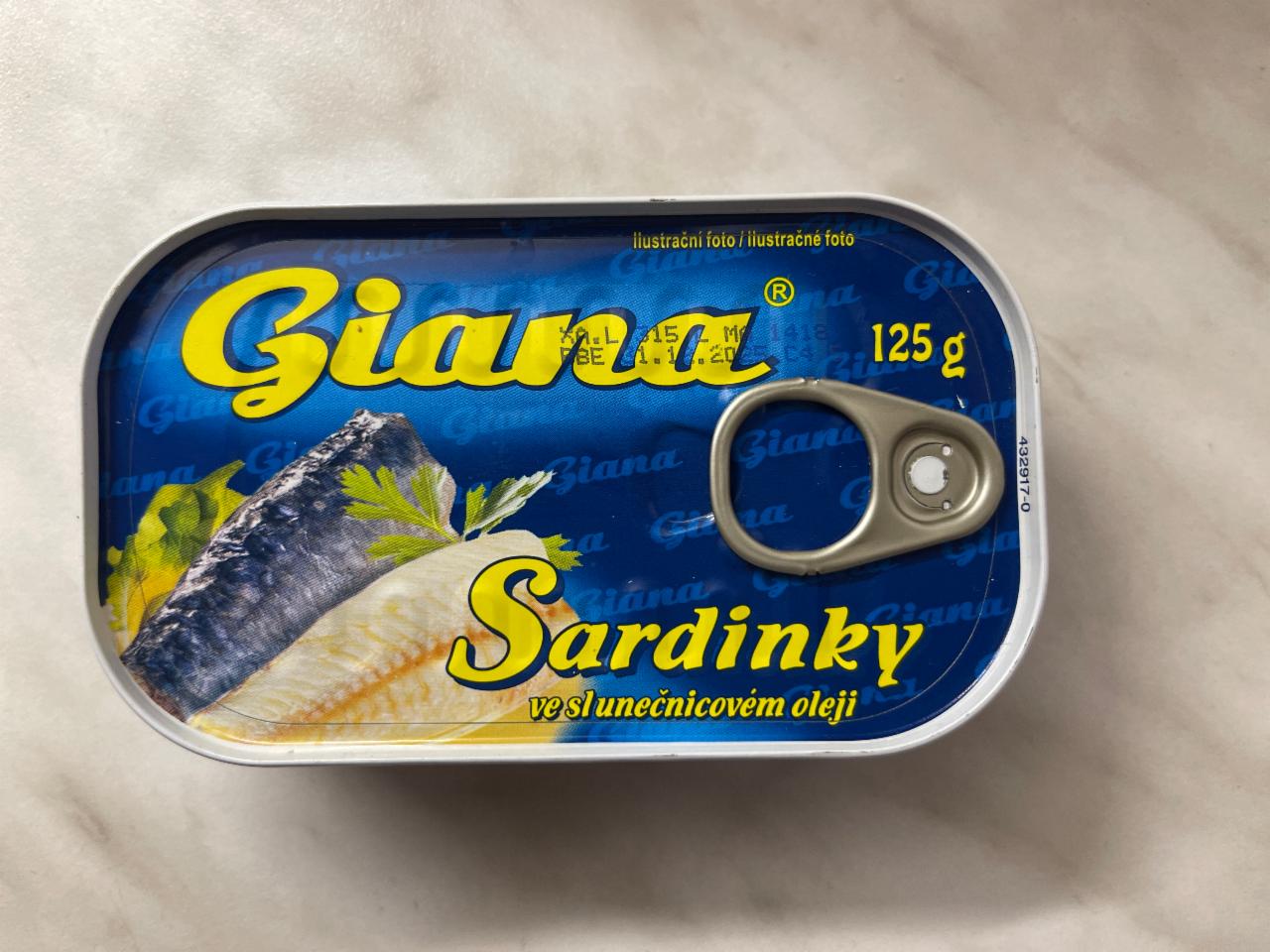 Fotografie - Sardinky ve slunečnicovém oleji Giana