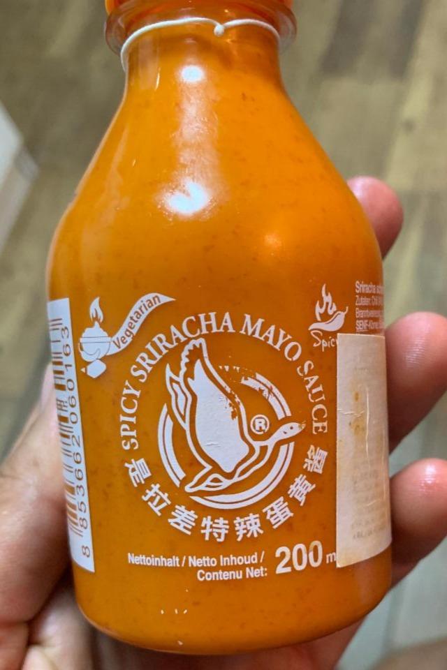 Fotografie - spicy sriracha mayo sauce