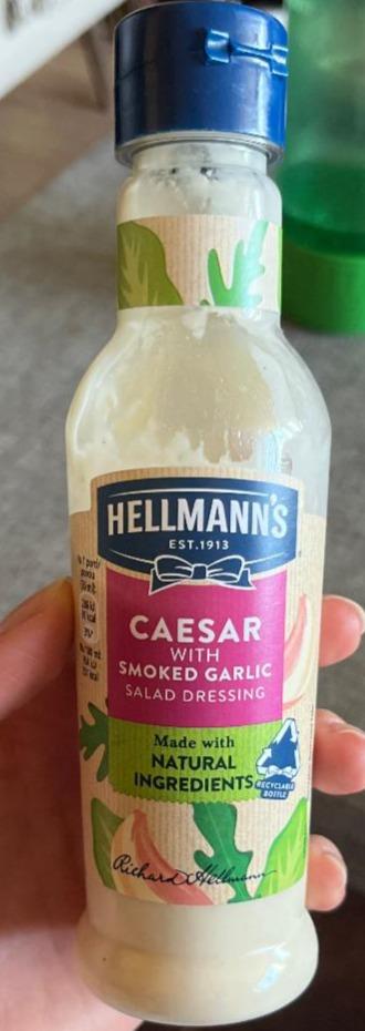 Fotografie - Caesar with smoked garlic Salad Dressing Hellmann's