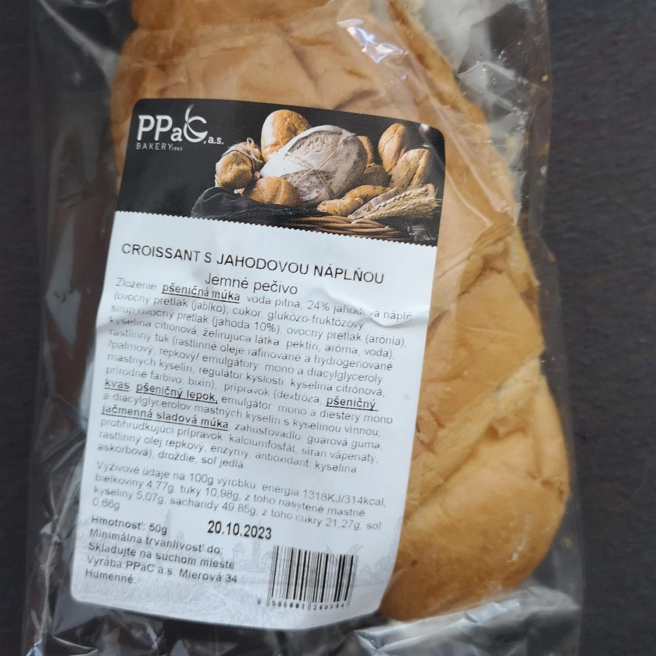 Fotografie - Croissant s jahodovou náplňou PPaC