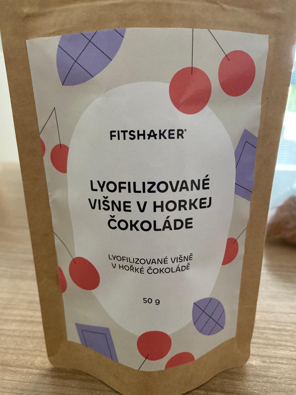 Fotografie - Lyofilizované višne v horkej čokoláde Fitshaker
