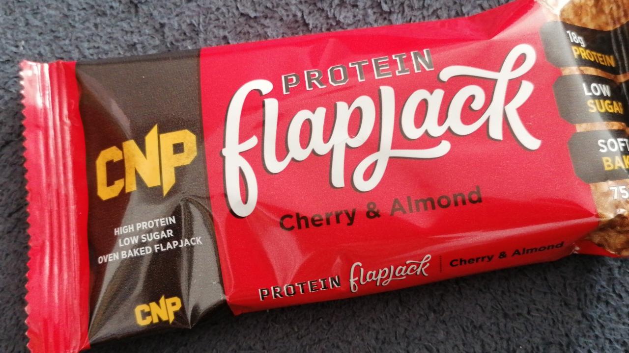 Fotografie - Protein flapjack Cherry & Almond CNP