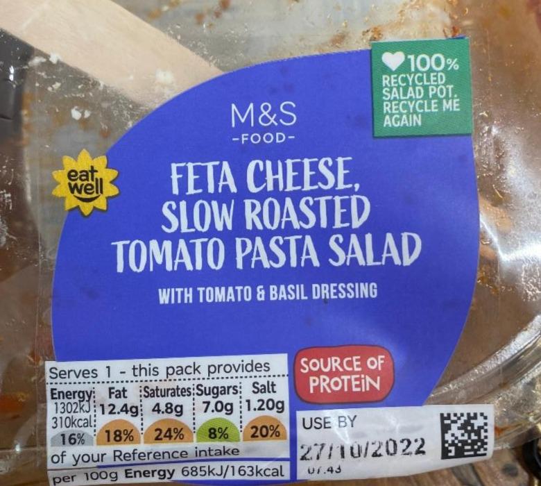Fotografie - Feta cheese, slow roasted tomato pasta salad M&S Food