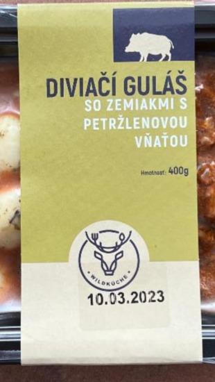 Fotografie - Diviačí guláš so zemiakmi s petržlenovou vňaťou Wildküche