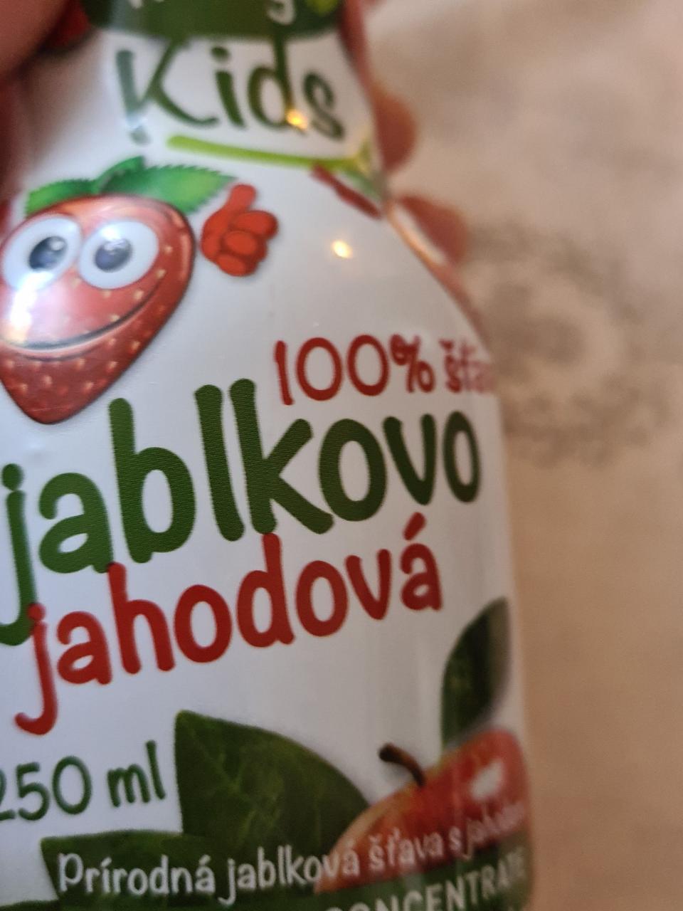 Fotografie - Jablkovo jahodová 100% šťava