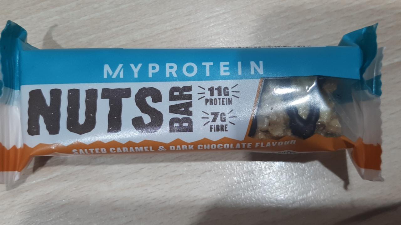 Fotografie - Nuts Bar Salted caramel & dark chocolate MyProtein