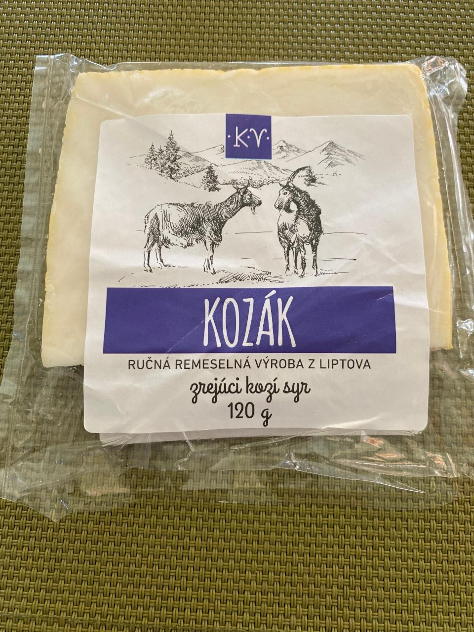 Fotografie - Kozák zrejúci kozí syr