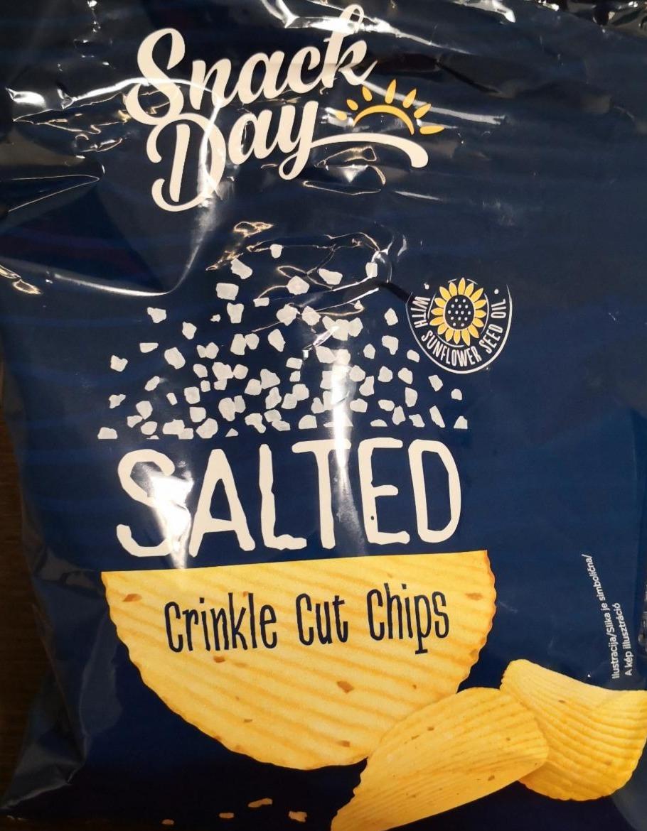 Fotografie - Salted Crinkle Cut Chips Snack Day