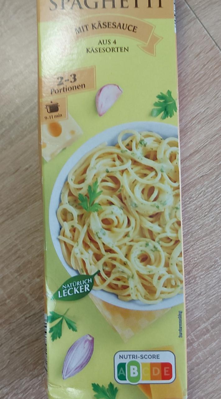 Fotografie - spaghetti mit käsesorten
