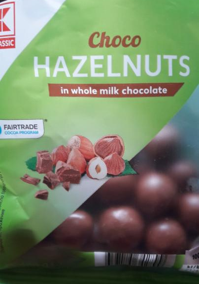 Fotografie - Hazelnuts in whole milk chocolate