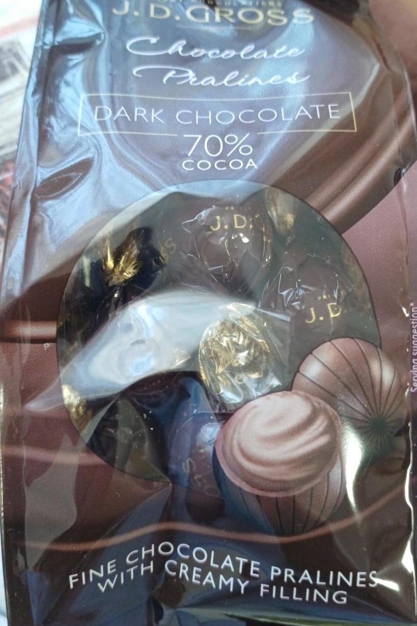 Fotografie - Chocolate pralines Dark Chocolate 70% Cocoa J. D. Gross