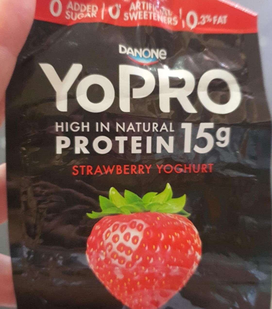 Fotografie - YoPro High in natural protein 15g Strawberry Yoghurt Danone