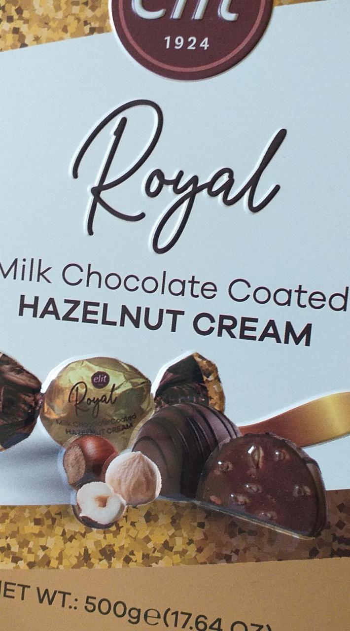 Fotografie - Royal milk chocolate coated hazelnut cream